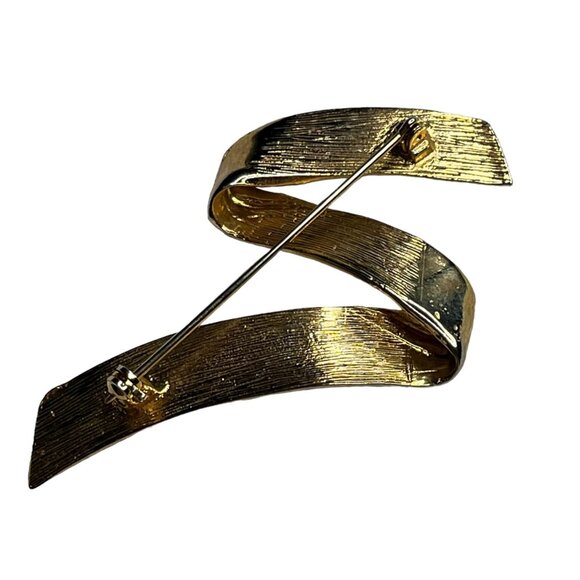 Vintage Brooch Pin Collection: Gold & Silver-Toned Stork With Top Hat Teapot Mod - Picture 7 of 9